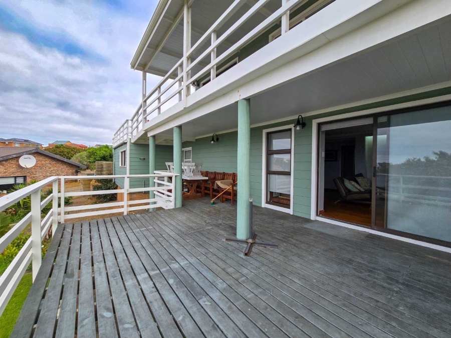 4 Bedroom Property for Sale in Stilbaai Wes Western Cape
